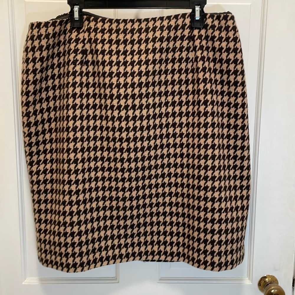 Talbot's,Houndstooth Skirt, size 16w